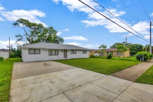 2016 Avenue S, Riviera Beach, FL 33404 Sold 12/06/24
