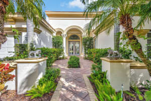8877 E Via Grande E, Wellington, FL 33411 Sold 12/18/24
