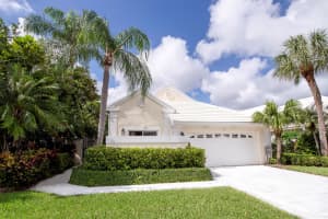 22 Dorchester Circle, Palm Beach Gardens, FL 33418 Sold 04/14/25