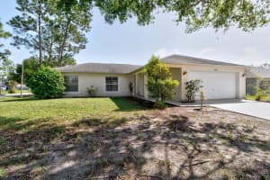 8486 104th Avenue, Vero Beach, FL 32967 Sold 12/06/24