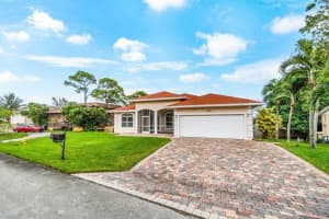 6678 Westview Drive, Lantana, FL 33462 Sold 01/28/25