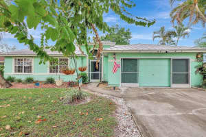 307 SE Navy Avenue, Port Saint Lucie, FL 34984 Sold 12/20/24