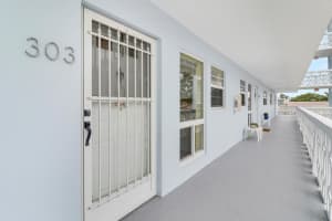 60 Yacht Club Drive 303, North Palm Beach, FL 33408 Sold 04/24/25