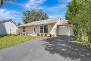 5666 Lake George Place, Lake Worth, FL 33463 Sold 12/13/24