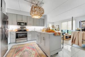 250 W Hidden Valley Boulevard 3, Boca Raton, FL 33487 - MLS#R11031495
