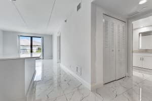 250 W Hidden Valley Boulevard, Boca Raton, FL 33487 - MLS#R11031497