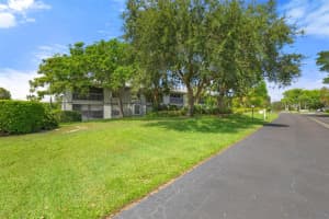8163 Se Croft Circle 2, Hobe Sound, FL 33455 Sold 03/20/25
