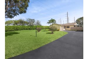 5786 Mirror Lakes Boulevard, Boynton Beach, FL 33472 Sold 12/20/24