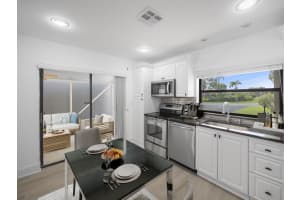 5786 Mirror Lakes Boulevard, Boynton Beach, FL 33472 Sold 12/20/24