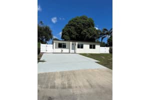 551 Oleander Road, Lantana, FL 33462 Sold 12/31/24