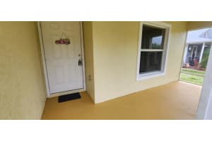 411 15th Place SW, Vero Beach, FL 32962 Sold 01/16/25