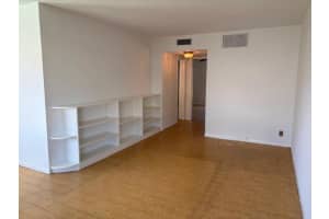 2304 Lake Osborne Drive 6, Lake Worth Beach, FL 33461 Sold 01/08/25
