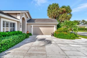 700 Clearbrook Park Circle, Delray Beach, FL 33445 Sold 12/19/24