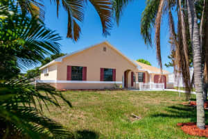 1582 SE Arenson Lane, Port Saint Lucie, FL 34952 Sold 01/15/25