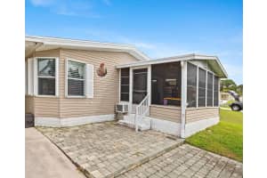 483 Tropical Isles Circle 19, Fort Pierce