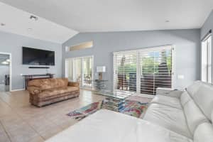 MLS# R11031884, Boynton Beach, Florida 33437