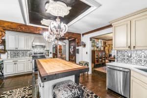 601 Forest Hill Boulevard, West Palm Beach, FL 33405 Sold 06/16/25