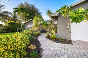 1903 Central Court, Lake Clarke Shores, FL 33406 Sold 05/29/25