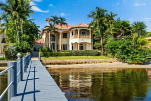 318 N Lake Dr, Lantana, FL 33462, Sold 06/09/25