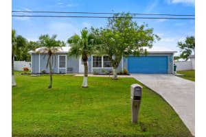 562 SW Violet Ave, Port St. Lucie, FL 34983, Sold 02/14/25
