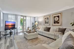 806 Cypress Grove Ln, Pompano Beach, FL 33069, Sold 12/20/24