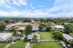333 Nw 3rd Avenue, Delray Beach, Fl 33444 Delray Beach, FL 33444 Sold 06/05/25