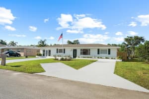 2047 SE Monroe Street, Stuart, FL 34997 Sold 03/14/25