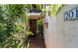 19304 NE 25th Avenue 201c, Aventura, FL 33180 Sold 01/10/25