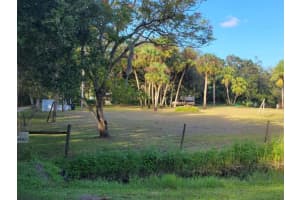 1549 NW 98th Street, Okeechobee, FL 34972 Sold 01/27/25