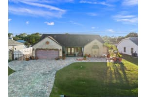 668 SW Sansom Lane, Port Saint Lucie, FL 34953 Sold 12/16/24