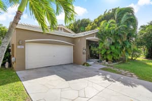 1482 SW 45th Way, Deerfield Beach, FL 33442 Sold 01/22/25