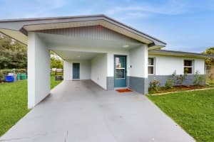 915 NW 9th Street, Okeechobee, FL 34972 Sold 02/03/25