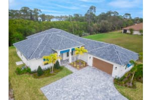 138 SE Via Lago Garda, Port Saint Lucie, FL 34952 - MLS#R11032580