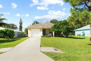 5538 SE Pine Avenue, Stuart, FL 34997 Sold 12/09/24
