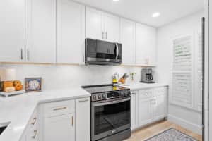 5538 SE Pine Avenue, Stuart, FL 34997 Sold 12/09/24