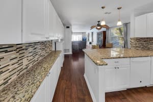 2600 SE Ocean Boulevard 1, Stuart, FL 34996 Sold 12/04/24