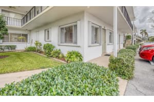 3040 Lake Osborne Drive 106, Lake Worth Beach