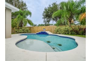 752 46th Square, Vero Beach, FL 32968 Sold 02/28/25
