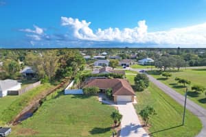 1991 SE Aires Lane, Port Saint Lucie, FL 34984 - MLS#R11032888