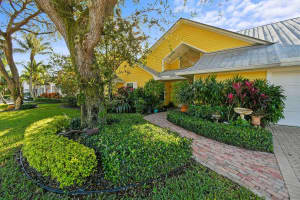 2388 Palm Harbor Drive, Palm Beach Gardens, FL 33410 - MLS#R11032900