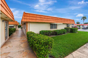 30 Seville B, Delray Beach, FL 33446 Sold 02/10/25