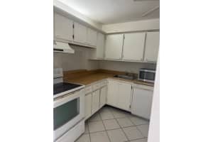 2800 Fiore Way 112, Delray Beach, FL 33445 Sold 06/17/25