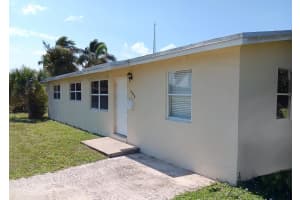 905 W Kalmia Drive, Lake Park, FL 33403 Sold 02/14/25