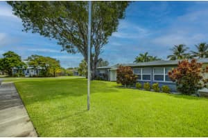 914 NE 2nd Street NE, Pompano Beach, FL 33060 Sold 08/05/25