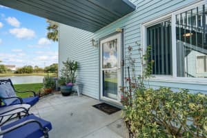 186 SE Village Drive 186, Port Saint Lucie, FL 34952 Sold 01/07/25