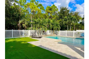 136 Ashford Avenue, Jupiter, FL 33458 Sold 01/09/25