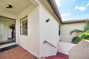9261 Vista Del Lago J, Boca Raton, FL 33428 Sold 05/13/25