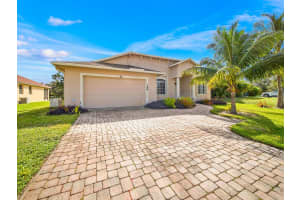 168 SW Oakridge Drive, Port Saint Lucie, FL 34984 Sold 12/16/24