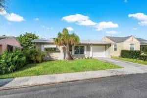 1217 N Ocean Breeze, Lake Worth Beach, FL 33460 Sold 12/27/24