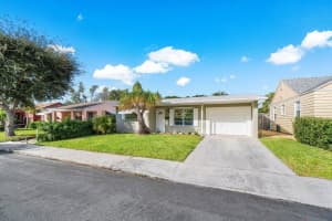 1217 N Ocean Breeze, Lake Worth Beach, FL 33460 Sold 12/27/24